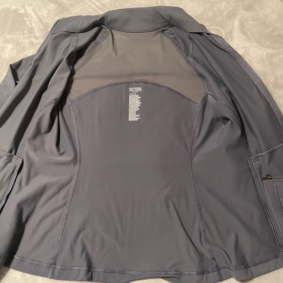 Women’s Victoria Secret Sport jacket size Small - Picture 12 of 15